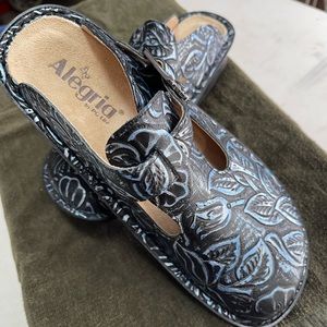 Alegria clog